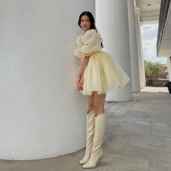 NEW Selkie The Baby Banana Puff Organza Mini Dress Sz XS - Picture 3 of 16